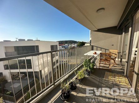 Pronájem bytu, 2+kk, 58 m²