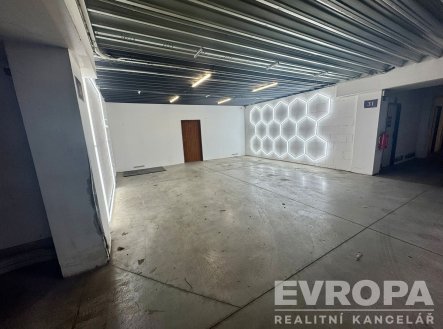 Pronájem obchodní prostory, 58 m²