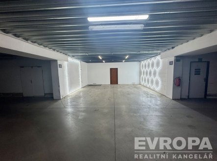 Pronájem obchodní prostory, 58 m²