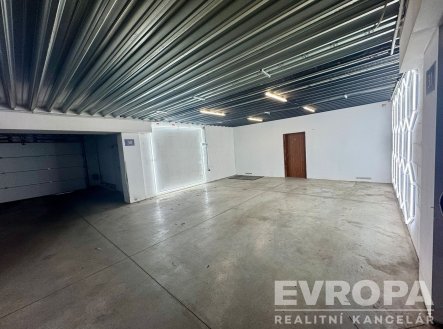 Pronájem obchodní prostory, 58 m²