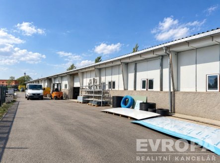 Prodej výrobní prostory, 1 200 m²