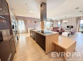 Pronájem bytu, 3+kk, 153 m²
