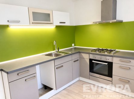 Pronájem bytu, 3+1, 76 m²
