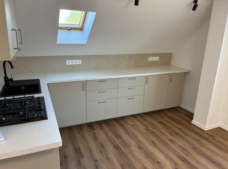 Pronájem bytu, 2+1, 70 m²