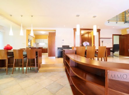 Prodej domu/vily, 298 m²