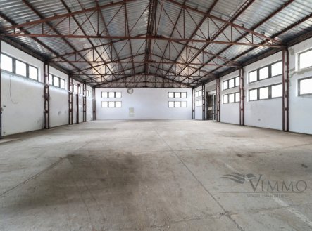 Pronájem komerčního objektu, sklad, 18 100 m²