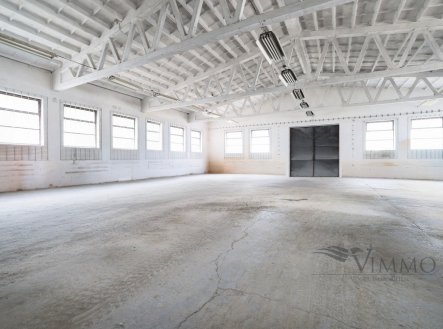Pronájem komerčního objektu, sklad, 18 100 m²