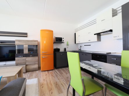 Pronájem bytu, 2+kk, 40 m²