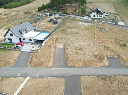 Prodej pozemku pro bydlení, 1 070 m²