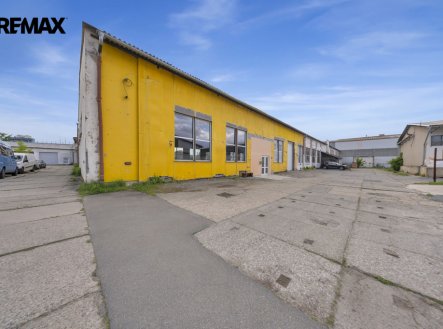Prodej skladu, 1 557 m²