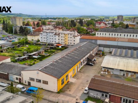 Pronájem skladu, 1 500 m²