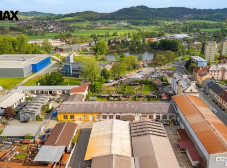 Pronájem skladu, 1 500 m²