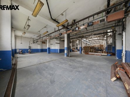 Pronájem skladu, 3 200 m²