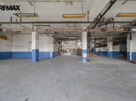 Pronájem skladu, 3 200 m²