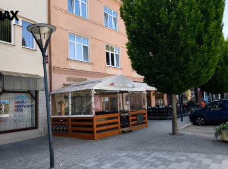 Pronájem obchodní prostory, 81 m²