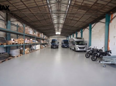 Prodej skladu, 440 m²