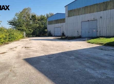 Pronájem skladu, 1 000 m²