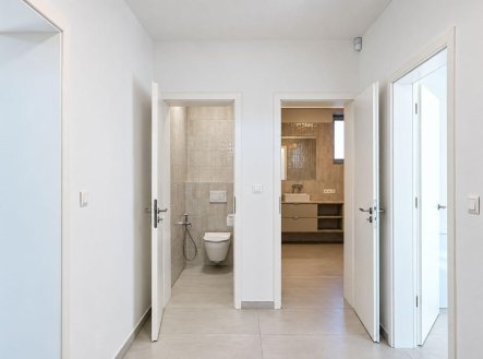 Pronájem bytu, 3+1, 126 m²