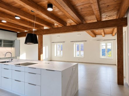 Pronájem bytu, 4+kk, 202 m²