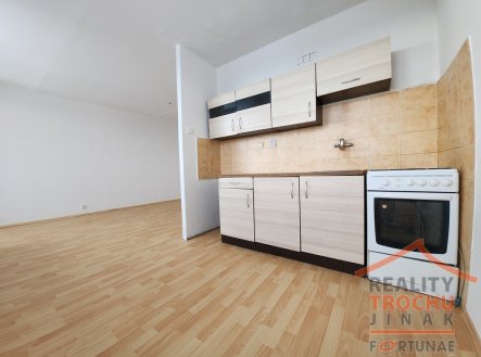 Pronájem bytu, 4+1, 76 m²