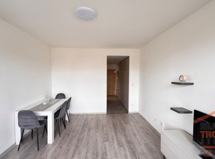 Pronájem bytu, 1+kk, 35 m²