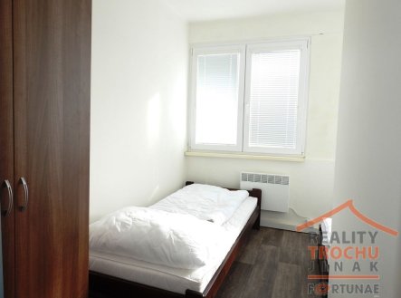 Pronájem bytu, 2+1, 43 m²