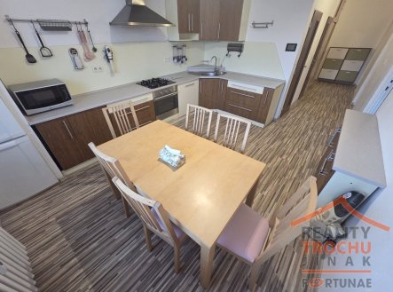 Pronájem bytu, 4+1, 80 m²