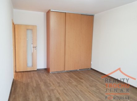Pronájem bytu, 2+1, 60 m²