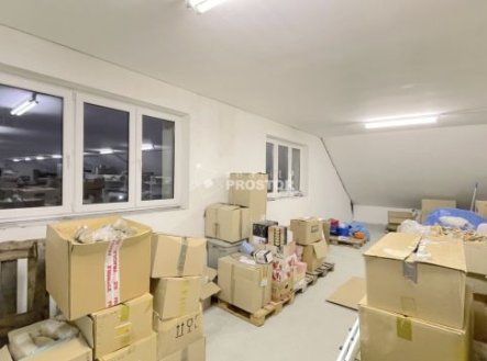 Pronájem komerčního objektu, sklad, 447 m²