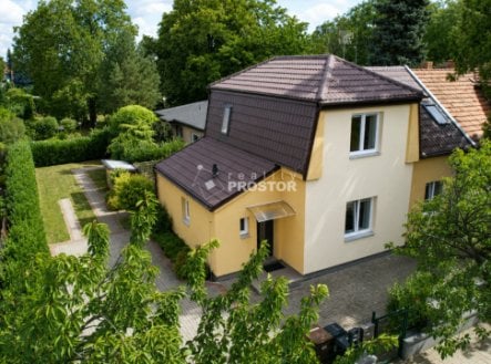 Pronájem domu/vily, 140 m²