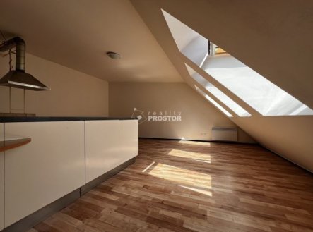 Pronájem bytu, 2+kk, 62 m²