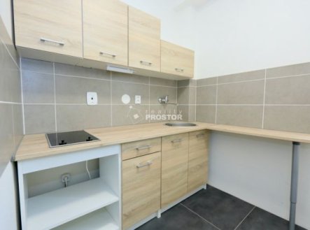 Pronájem bytu, 3+1, 76 m²