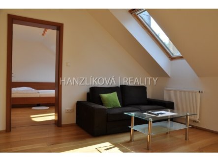 Pronájem bytu, 2+kk, 58 m²