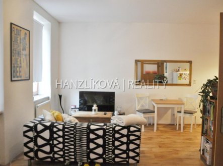 Pronájem bytu, 1+kk, 36 m²