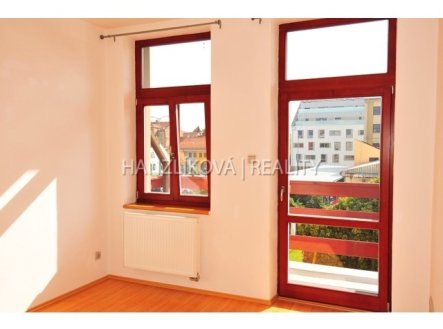 Pronájem bytu, 1+1, 27 m² obrázek