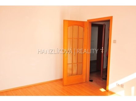 Pronájem bytu, 1+1, 27 m²
