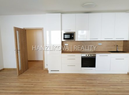Pronájem bytu, 1+kk, 40 m²