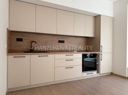 Pronájem bytu, 2+kk, 36 m²