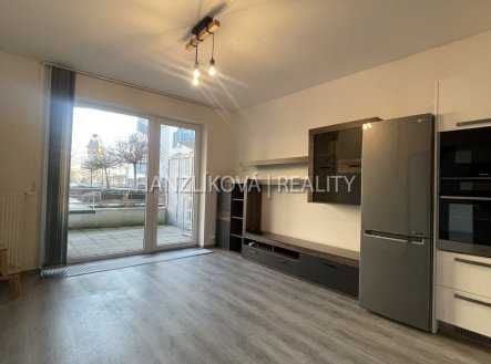 Pronájem bytu, 2+kk, 57 m²