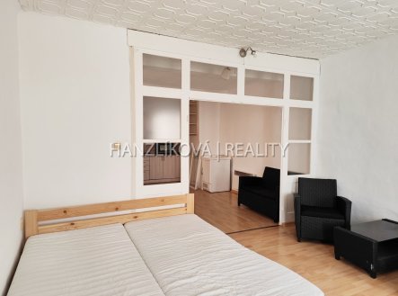 Pronájem bytu, 1+1, 40 m²