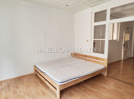 Pronájem bytu, 1+1, 40 m²