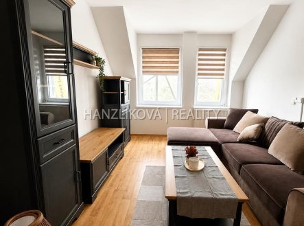 Pronájem bytu, 2+1, 60 m²