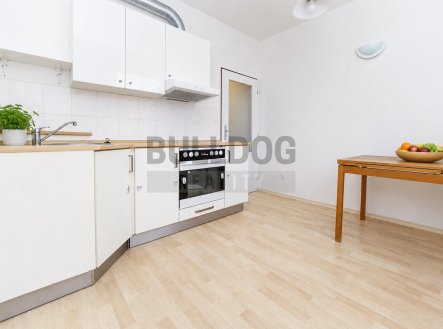 Pronájem bytu, 2+1, 61 m²