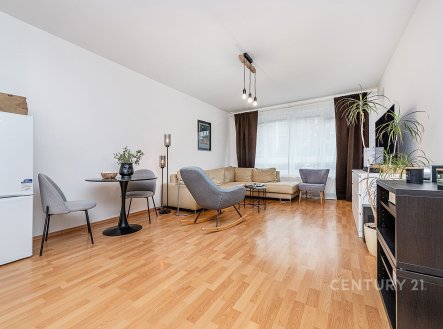 Pronájem bytu, 2+kk, 62 m²