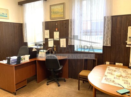 Pronájem kanceláře, 47 m²