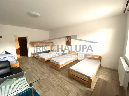 Prodej komerčního objektu, jiný, 900 m²