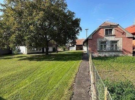 Prodej zemědělského objektu, 2 085 m²
