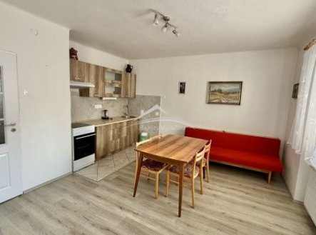 Pronájem bytu, 2+1, 90 m²