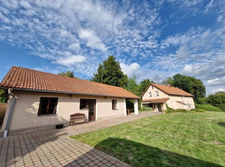 . | Prodej - dům/vila, 340 m²