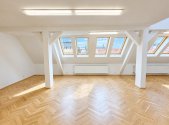 Pronájem kanceláře, 150 m²